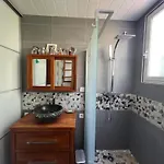 Echoppe Bordelaise Avec Jardin